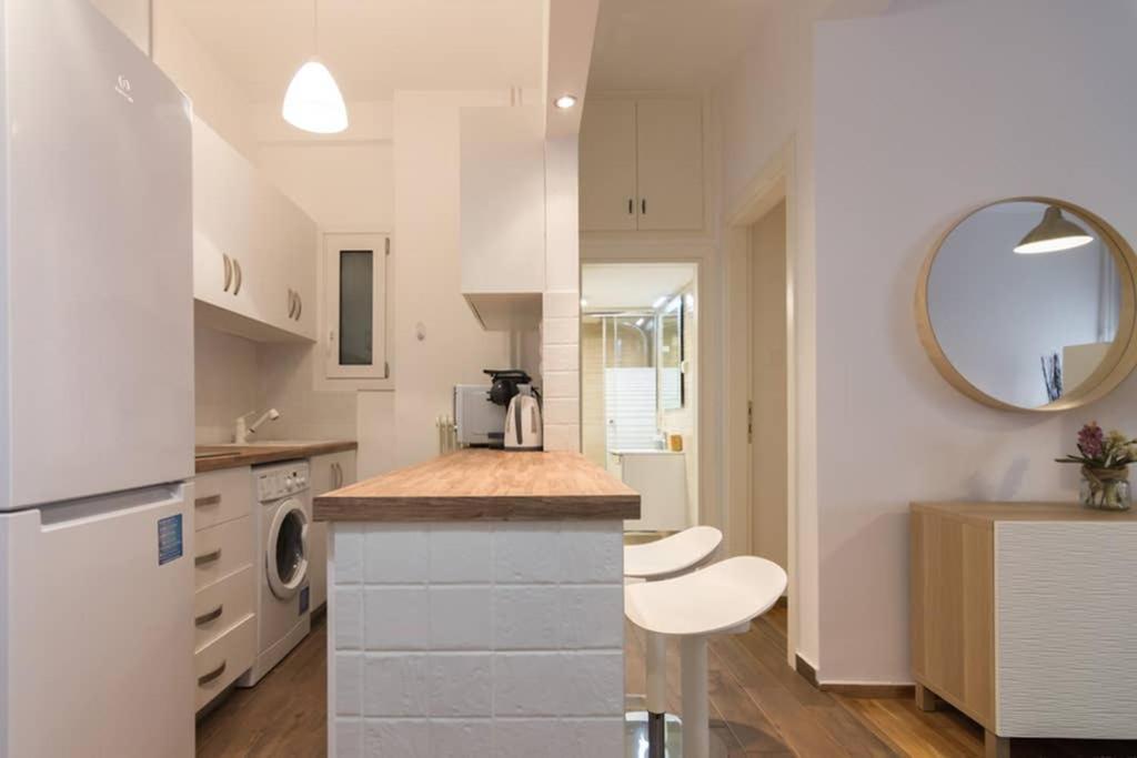 Apartmán Brand New Decorated Flat For 4 Ppl In Pagrati Atény Exteriér fotografie